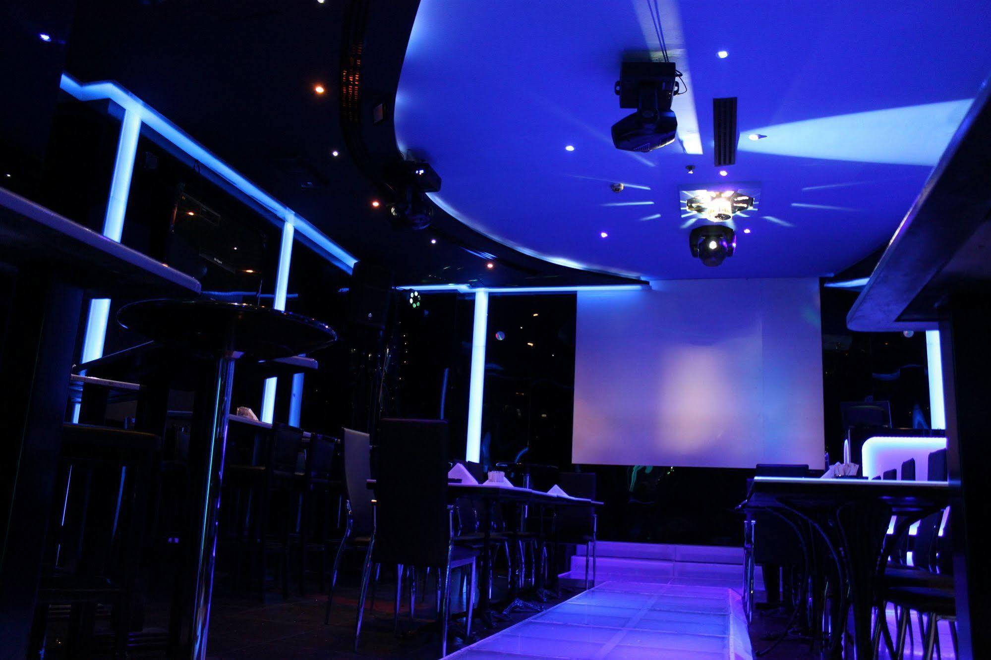 דובאי Broadway Hotel מראה חיצוני תמונה